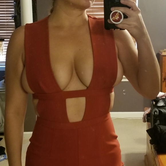 Alexis - House of Cb - Picture 1 of 3